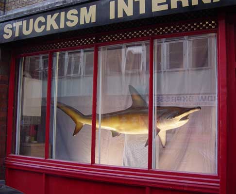 Stuckist_International_Gallery_2003_(shark_1)